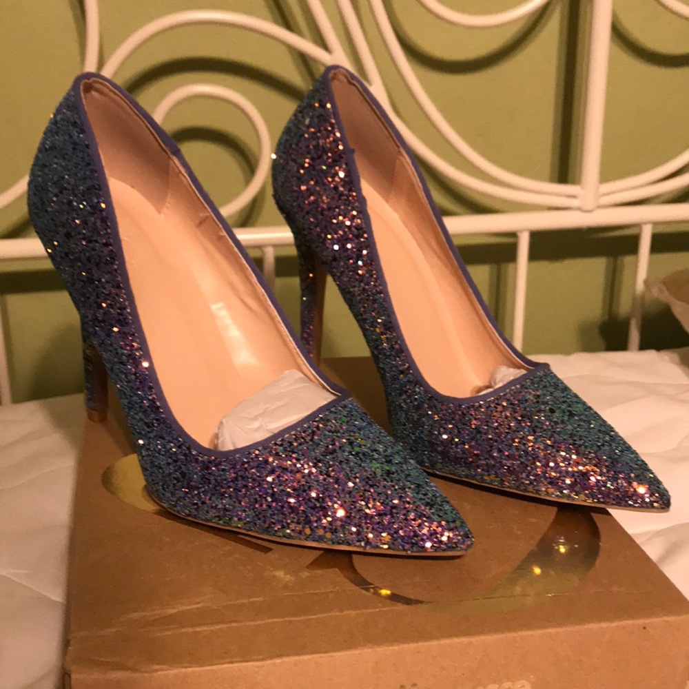 Glitter Pointed Toe Pumps